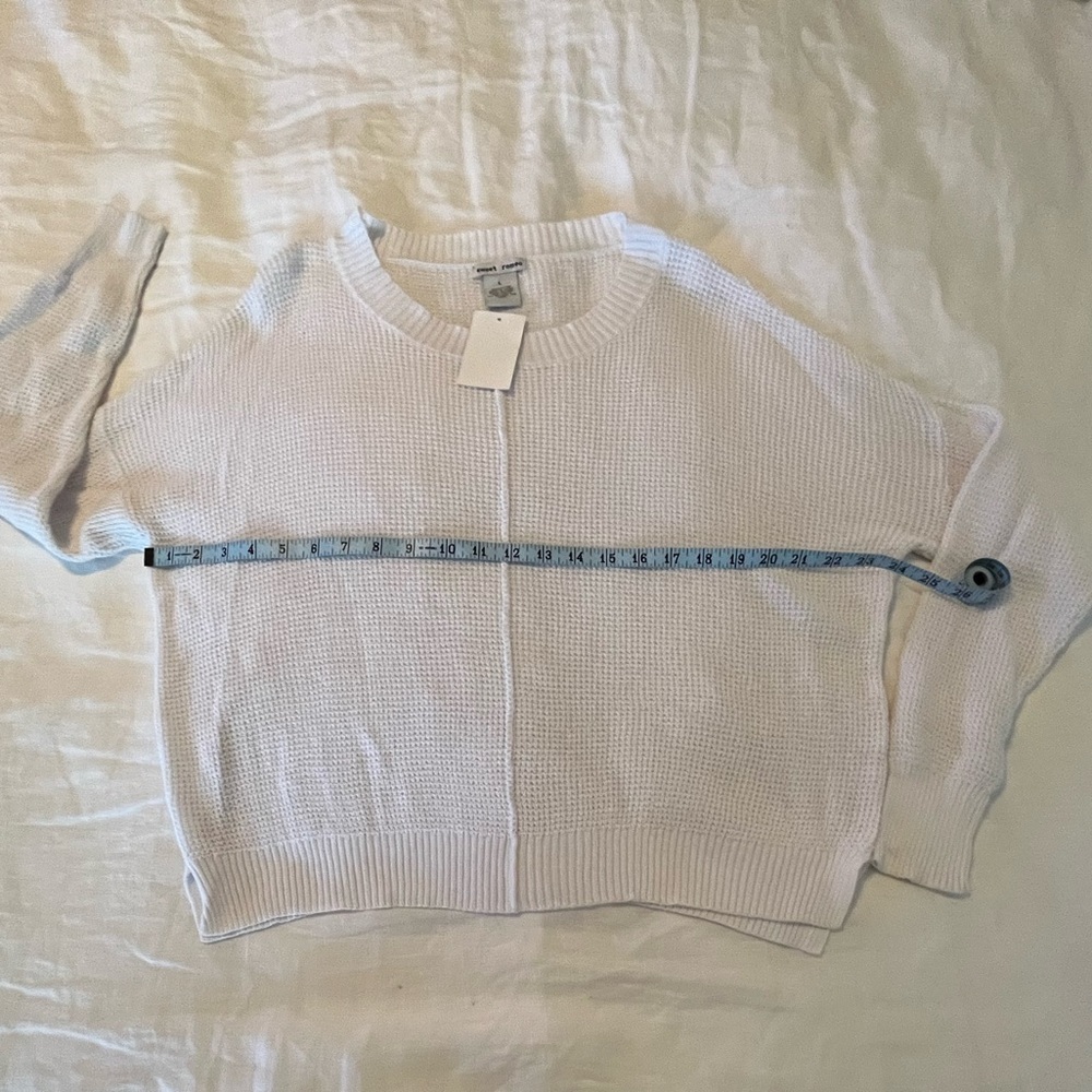 Sweet Romeo Sweater - Picture 4 of 5